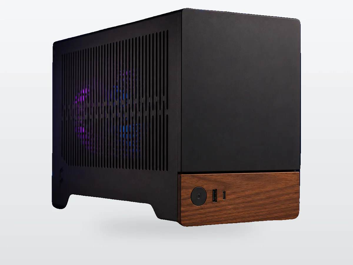 PC Gaming RTX 5070 Ryzen 7 9700X 16GB DDR5 SSD 1TB BROSS TINY TERRA – immagine prodotto 4