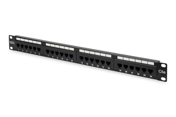 PATCH PANEL 24 PORTE NON SCHERMATO UTP CAT.5E 8 POLI RJ45 RACK 19